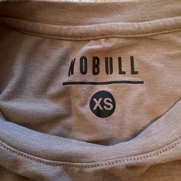 Nobull muscle tank in fallen rock - Picture 4 of 6